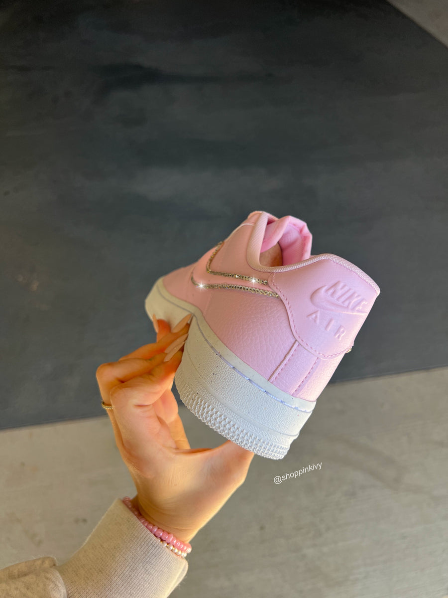 ナイキ エアフォース1 ピンク スワロフスキー 新品！可愛い！ナイキ エアフォースワン スワロフスキーカスタム