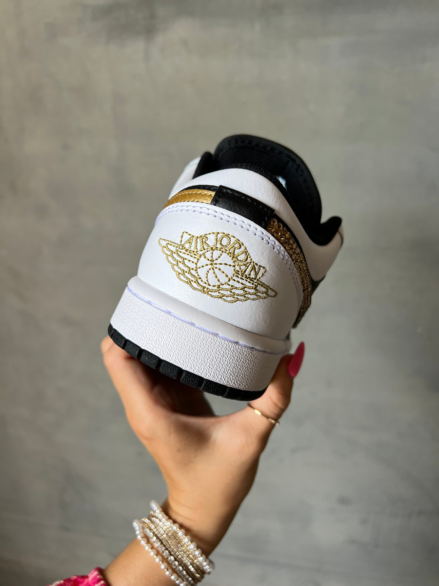 ED800FB0-72A2-45EF-8BE2-