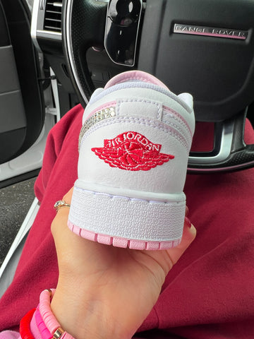 NEW 2025 Valentine’s ❤️ Edition Swarovski Women’s Air Jordan 1 Low Shoes