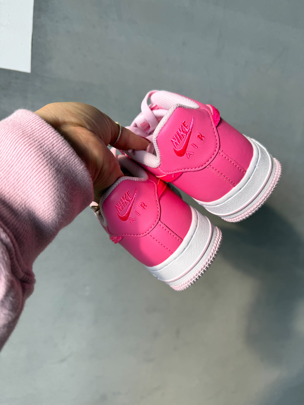 Zapatillas bajas Air Force 1 de mujer Swarovski en rosa chicle