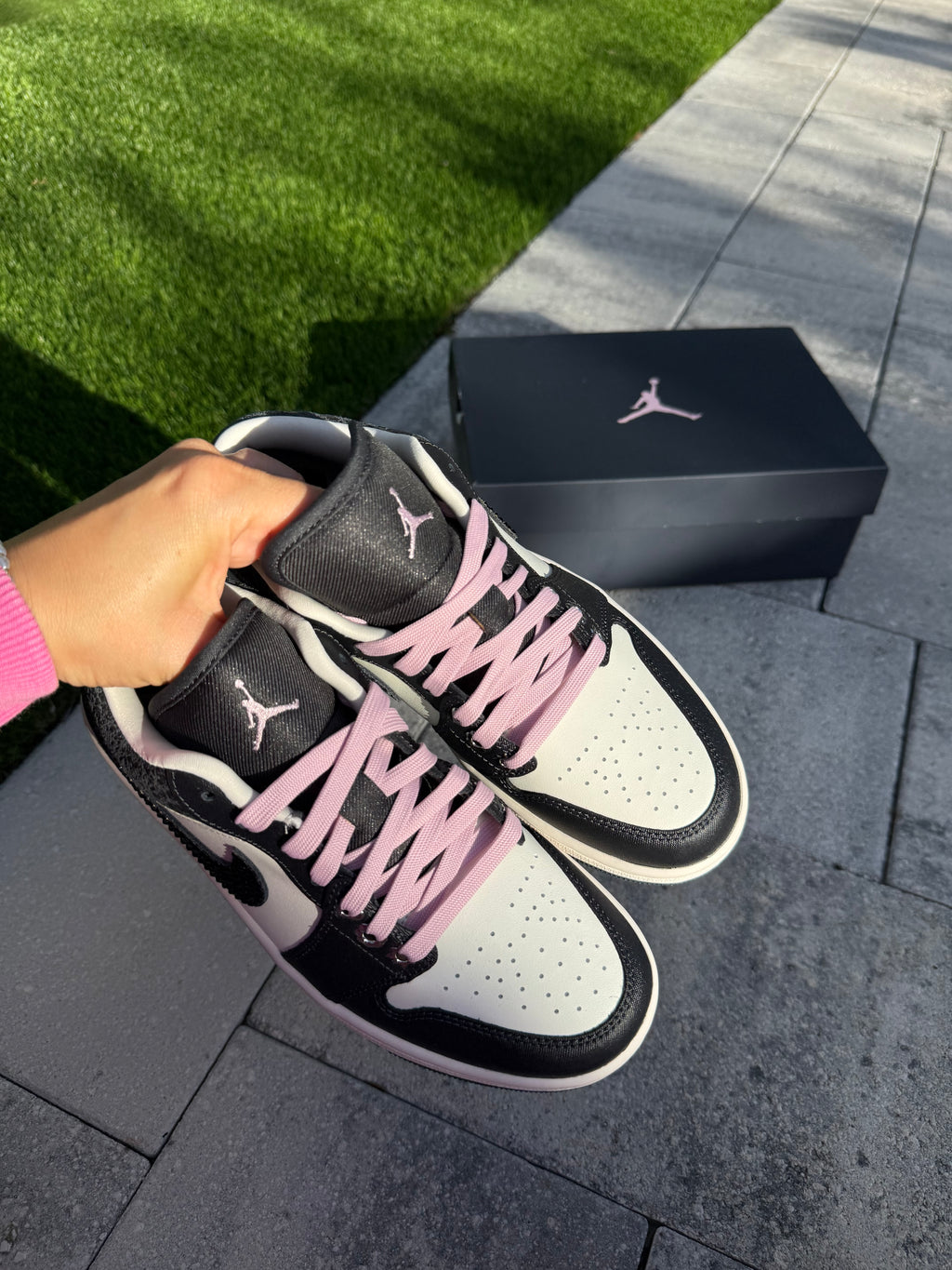 NEW Charm Studded Swarovski Women’s Air Jordan 1 Low Shoes