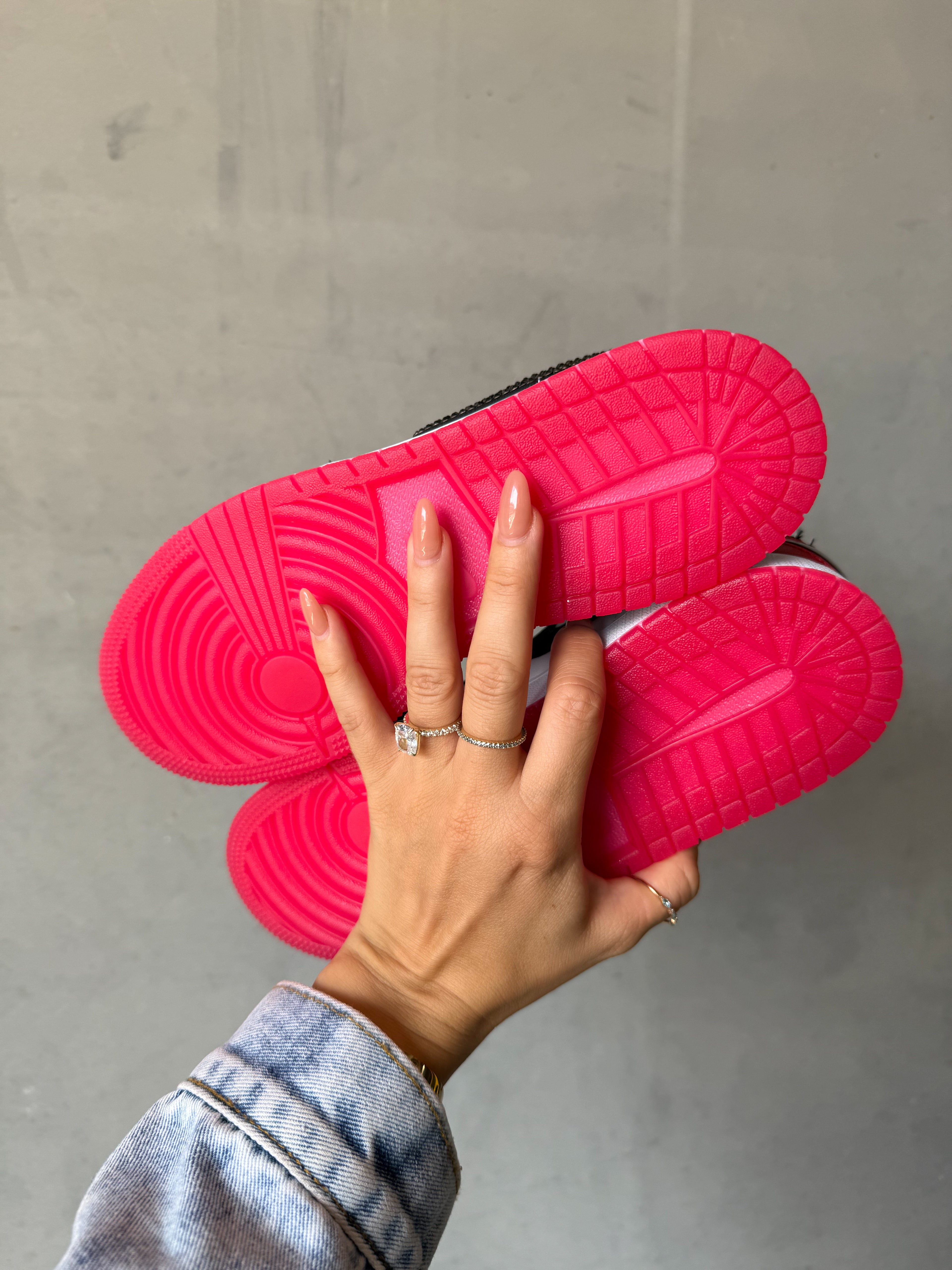 Zapatillas Air Jordan 1 Low de mujer Swarovski Rojo Cereza🍒