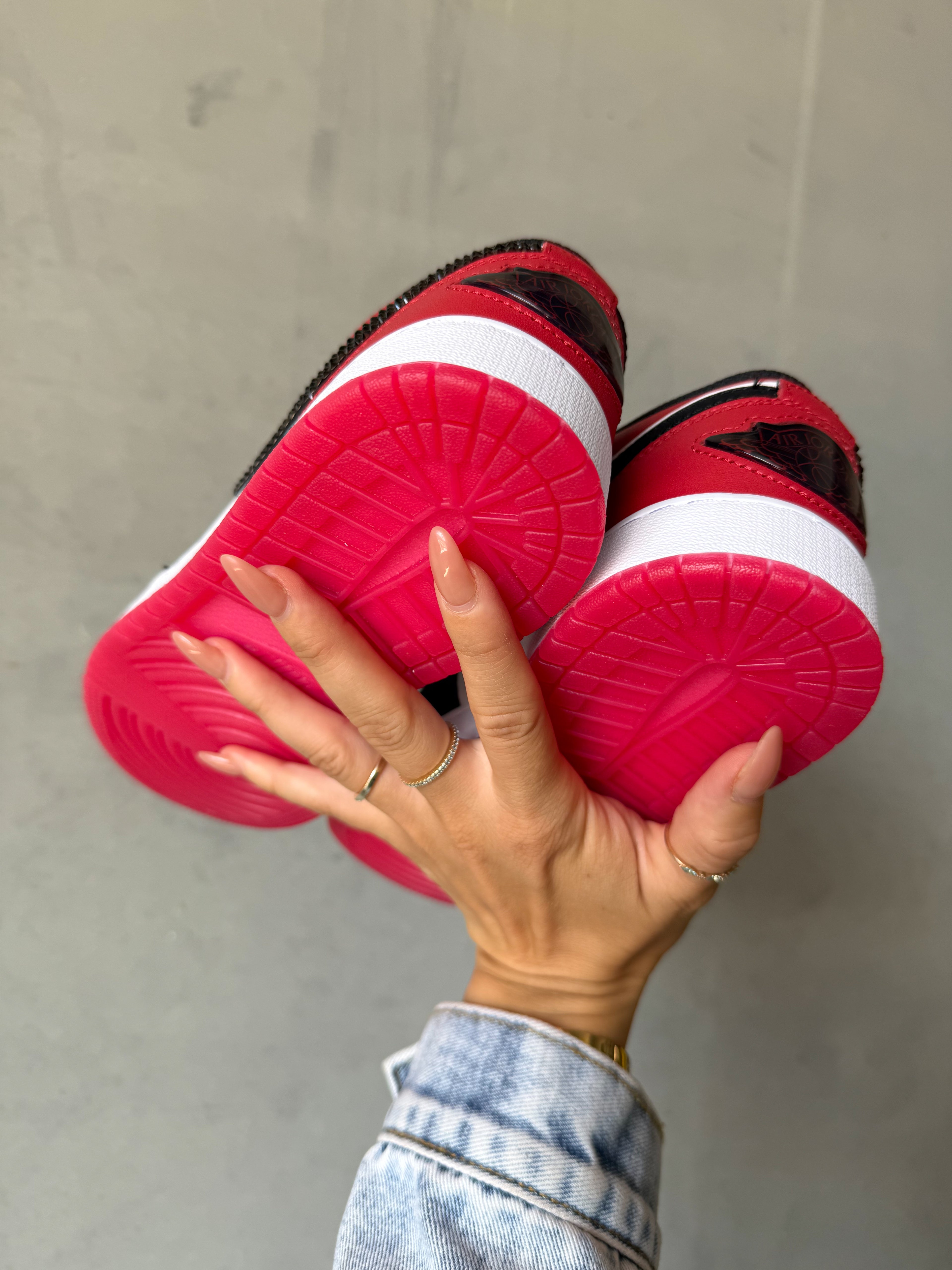 Zapatillas Air Jordan 1 Low de mujer Swarovski Rojo Cereza🍒