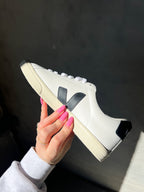 SIZE 7 Veja Campo Swarovski Women’s Sneakers