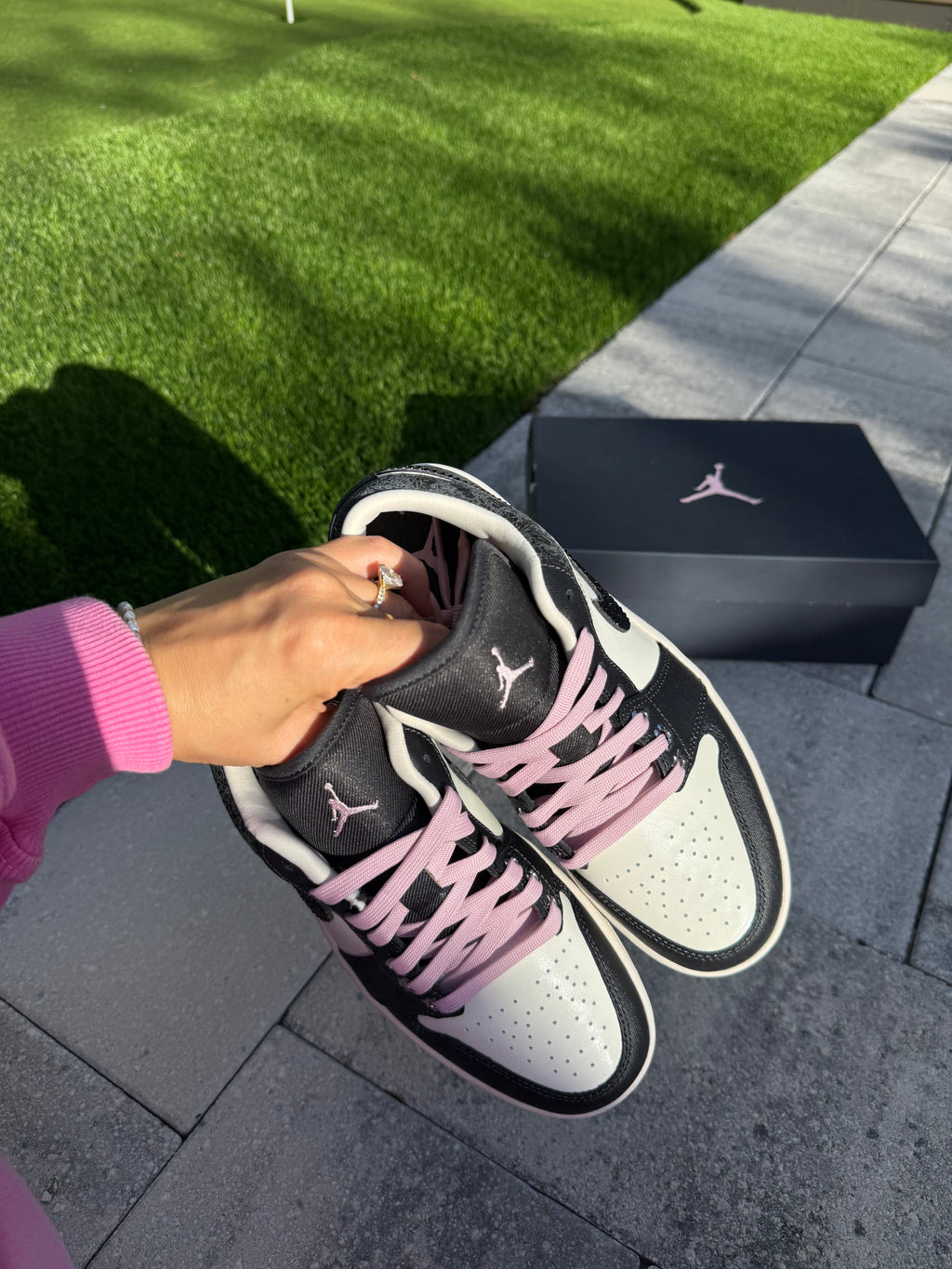 NEW Charm Studded Swarovski Women’s Air Jordan 1 Low Shoes