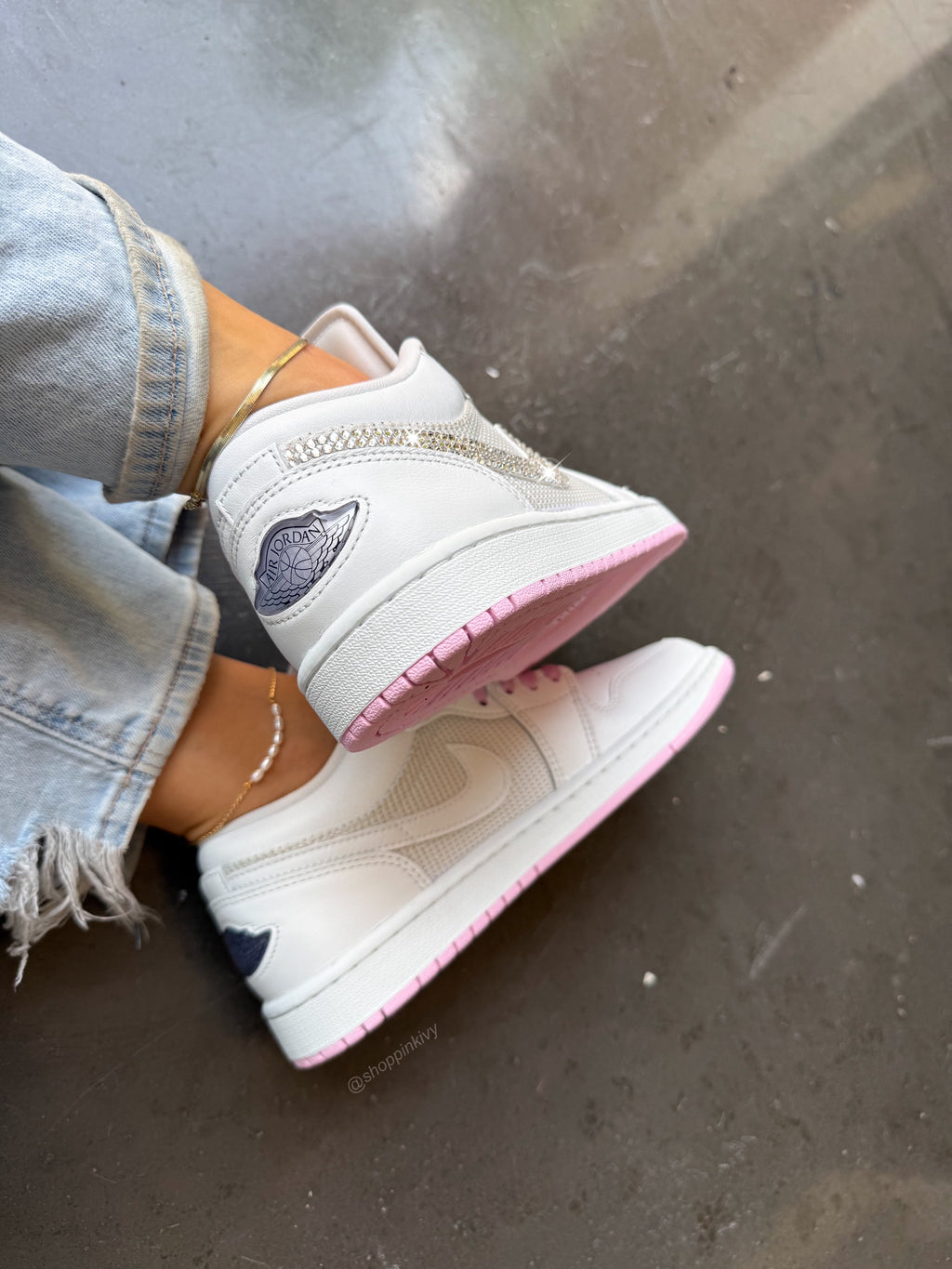 NEW Pink Bottom Swarovski Women’s Air Jordan 1 Low Shoes