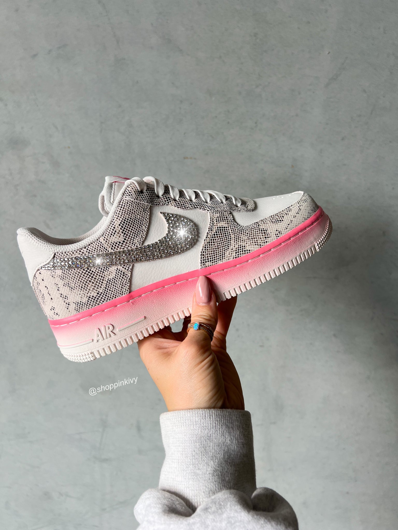 Air force one low white womens online