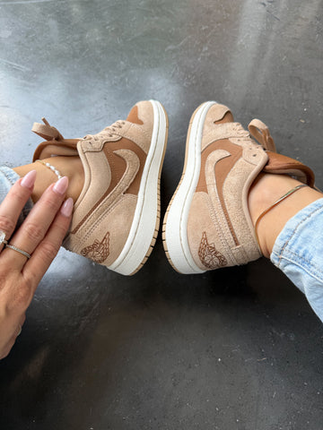 NEW Fall Tan Swarovski Women’s Air Jordan 1 Low Shoes