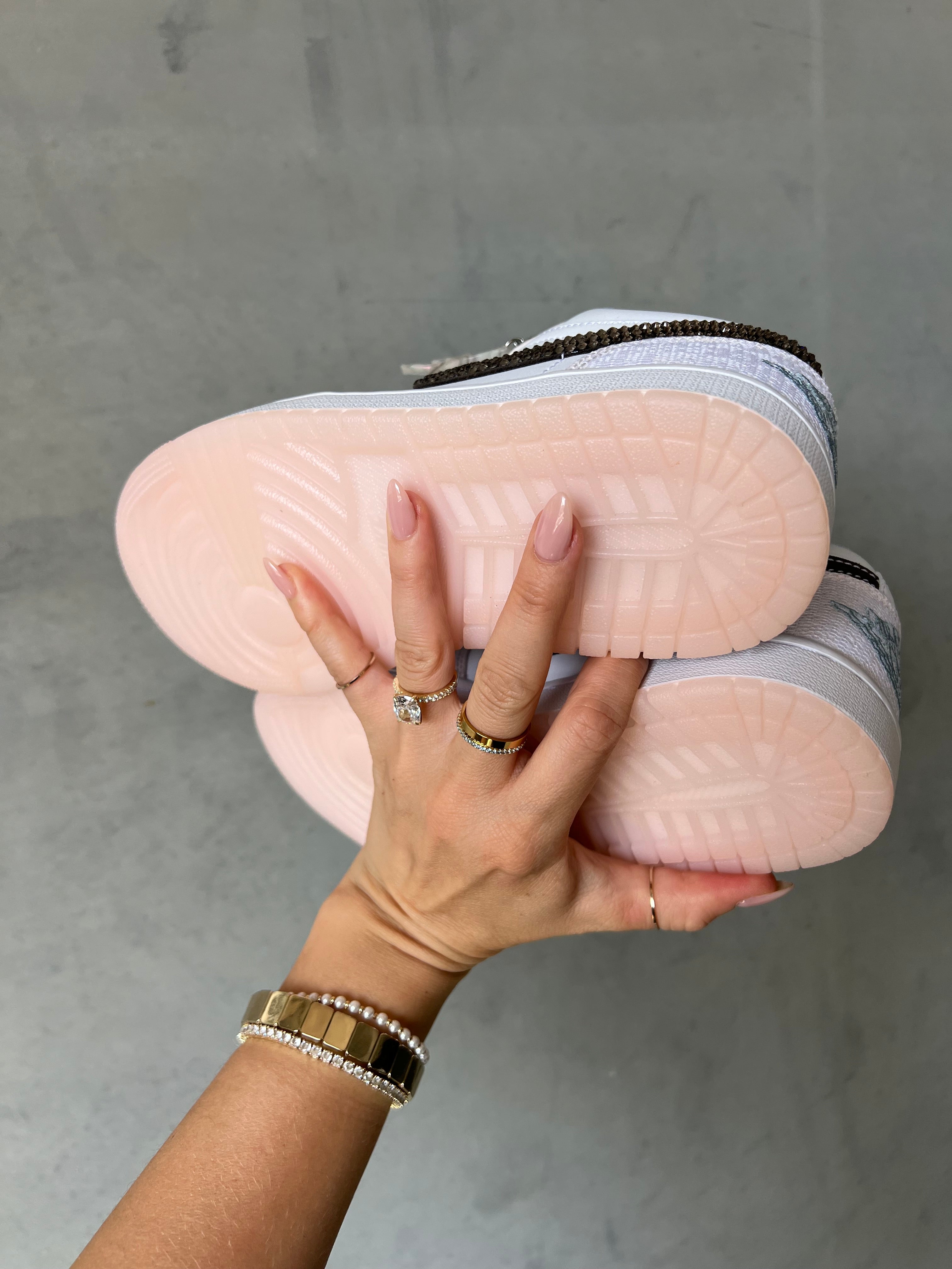RARE Lace+Coral Beach Charm Swarovski Women’s Air Jordan 1 Low Shoes