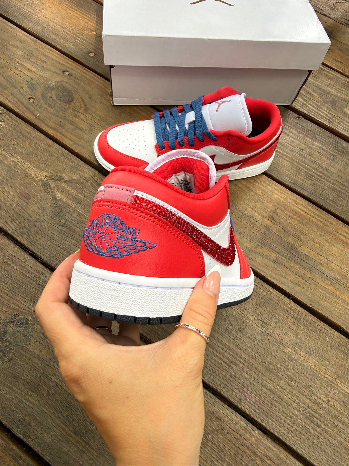 Americana Swarovski Women’s Air Jordan 1 Low Shoes