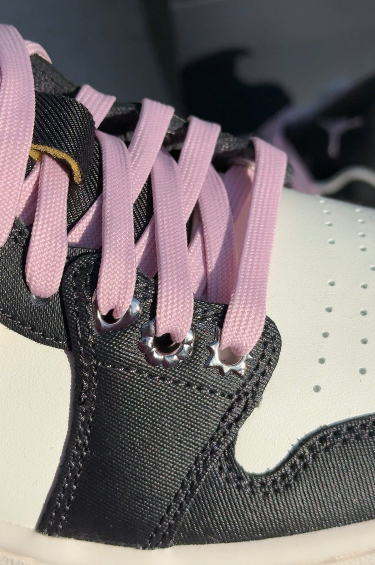 NEW Charm Studded Swarovski Women’s Air Jordan 1 Low Shoes
