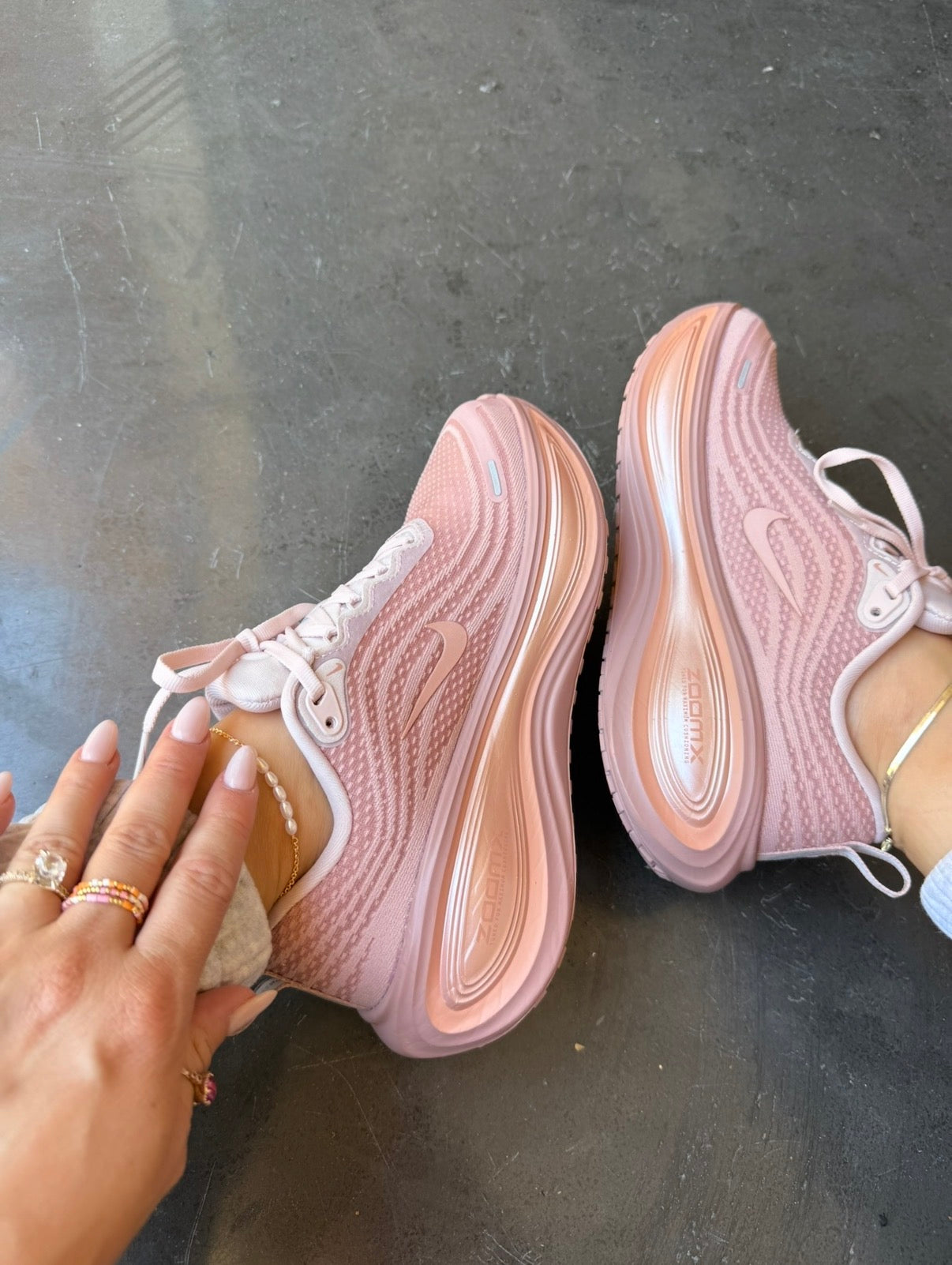 NEW Rose Gold Swarovski Womens Nike Zoom Shoes