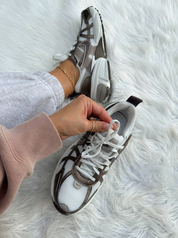 ✨NEW✨ Fall🍂Brown Swarovski Womens Nike Shoes