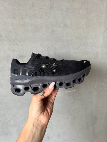 Zapatos para correr Swarovski On Cloudmonster negros