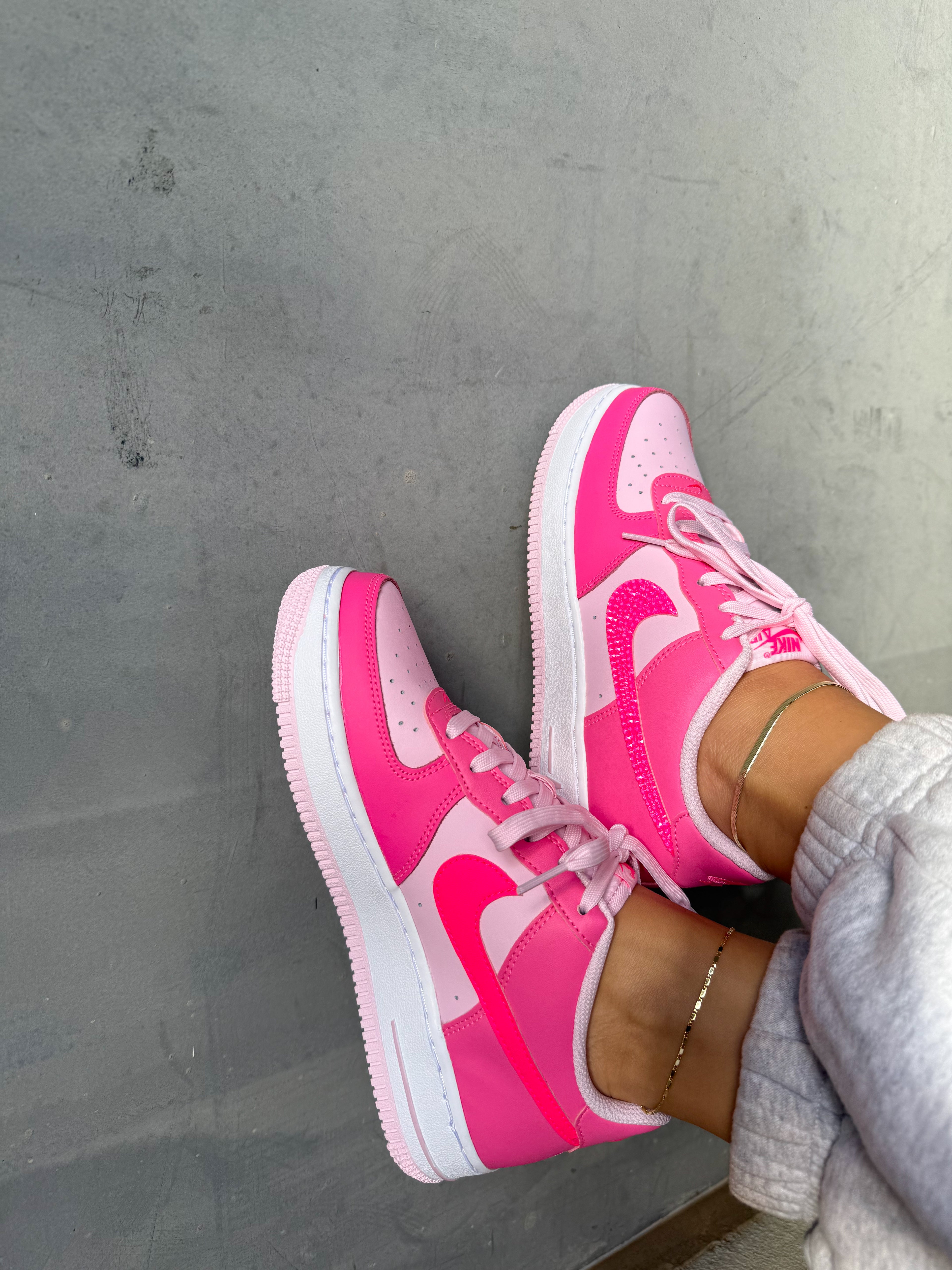 Zapatillas bajas Air Force 1 de mujer Swarovski en rosa chicle