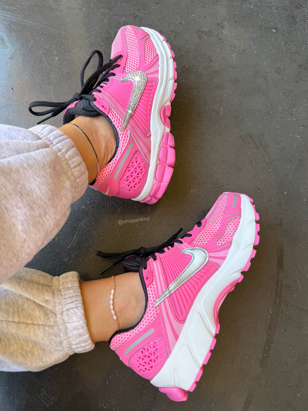 Bubblegum Pink Swarovski Women Nike Vomero 5