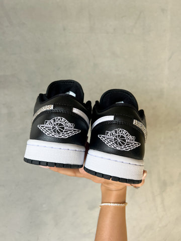 Zapatos Air Jordan 1 Low de mujer Swarovski en blanco y negro