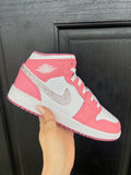 Talla 7.5 Zapatillas Air Jordan 1 Mid Rosa Swarovski para Mujer