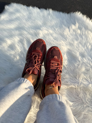✨NEW✨ Fall🍂Burgundy Swarovski Womens Nike Shoes