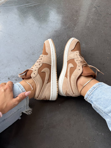 NEW Fall Tan Swarovski Women’s Air Jordan 1 Low Shoes