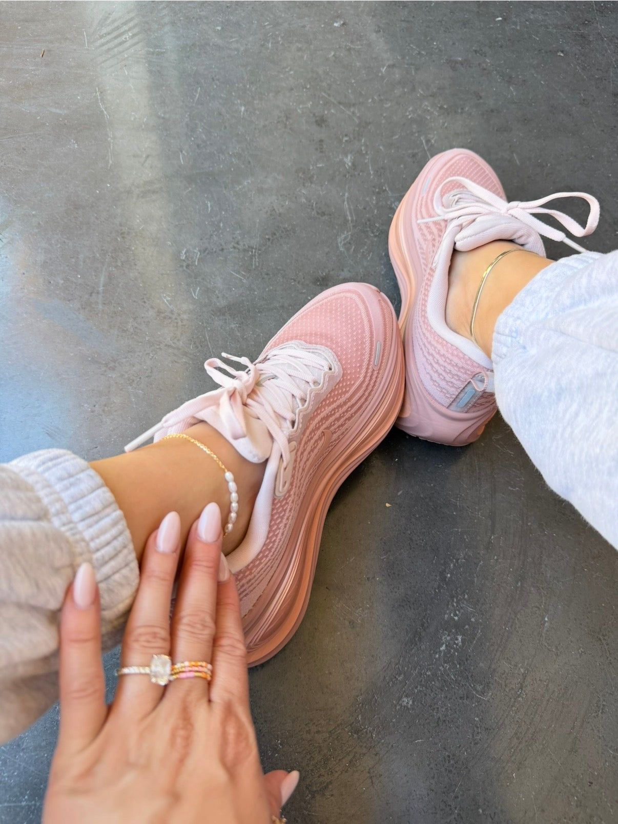 NEW Rose Gold Swarovski Womens Nike Zoom Shoes