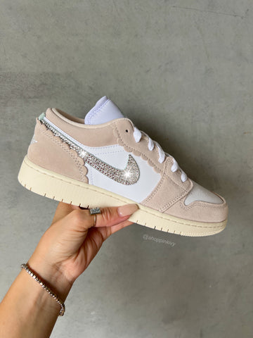 Zapatos festoneados Swarovski Air Jordan 1 Low para mujer