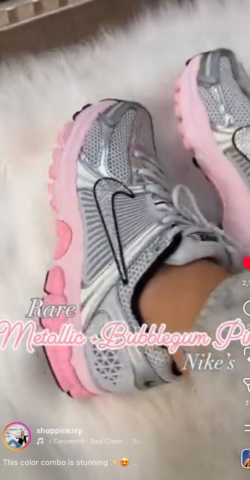Metallic Bubblegum Swarovski Women Nike Vomero 5