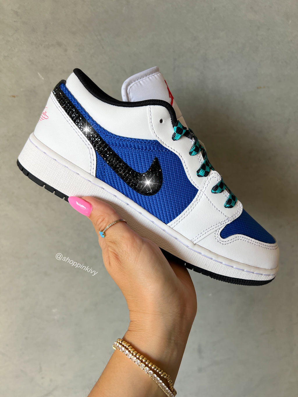 Special Edition Swarovski Women’s Air Jordan 1 Low Shoes