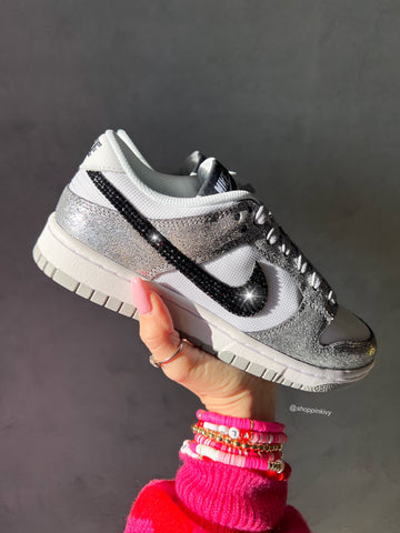 Raros zapatos Nike Dunk metálicos Swarovski para mujer
