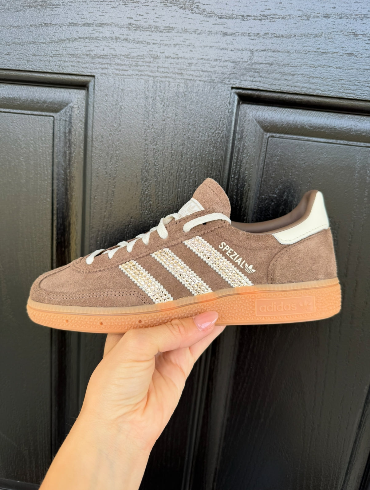 Adidas Original Spezial de punto marrón con cristales de Swarovski