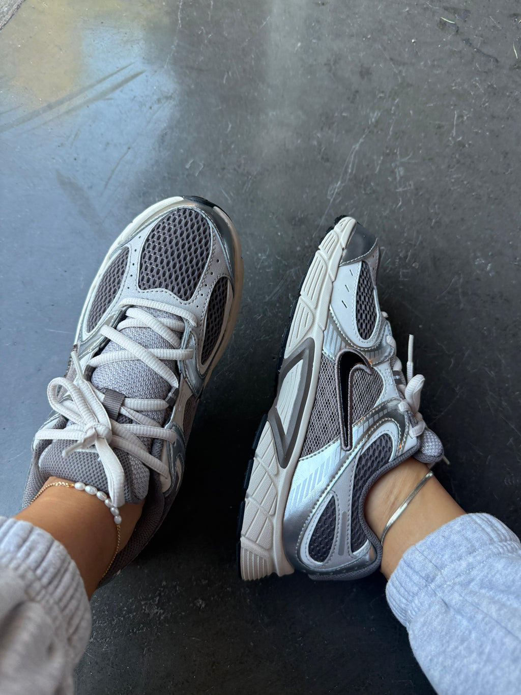 NEW Greige Metallic Swarovski Womens Nike Shoes
