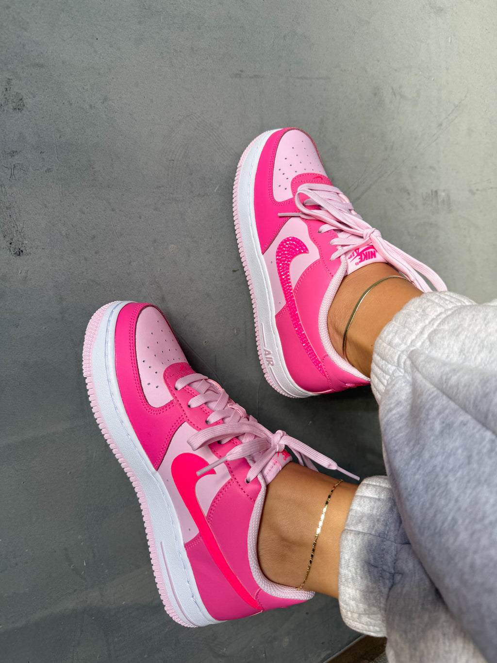 Zapatillas bajas Air Force 1 de mujer Swarovski en rosa chicle