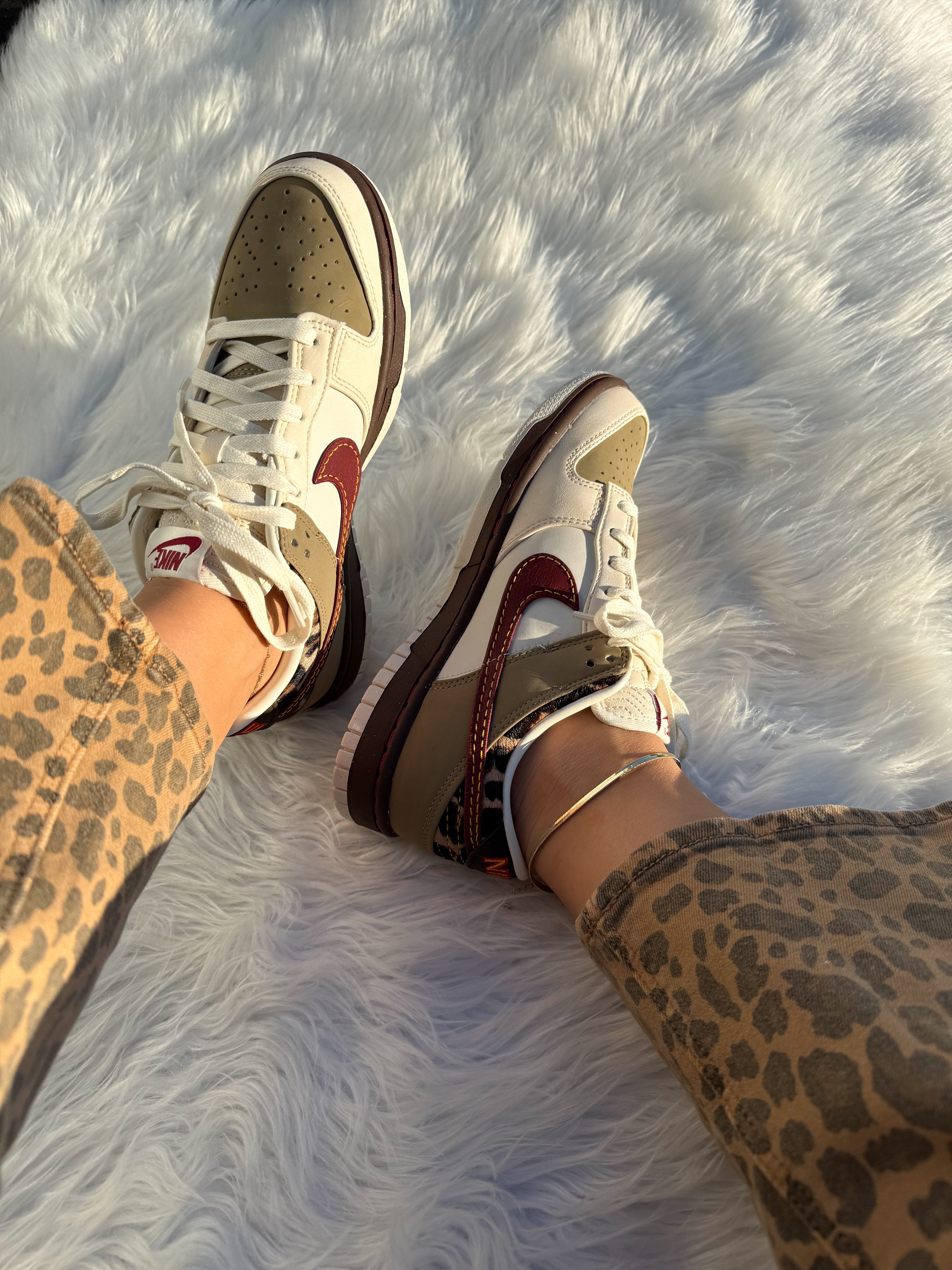 Nuevas zapatillas Nike Dunk de mujer en leopardo caqui y Swarovski para otoño