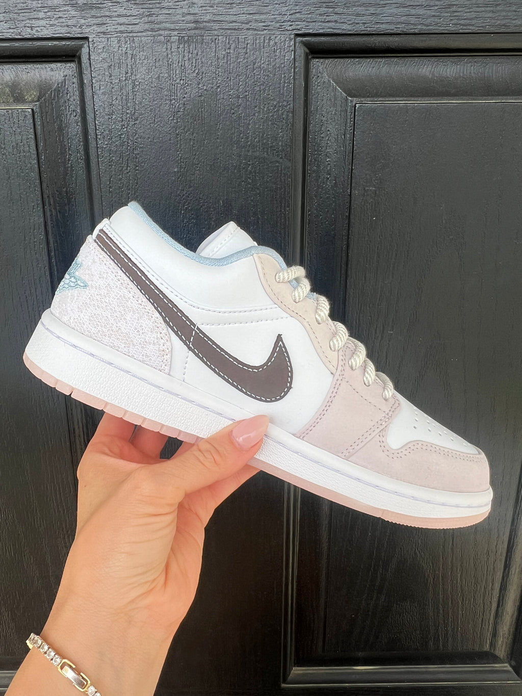 RARE Lace+Coral Beach Charm Swarovski Women’s Air Jordan 1 Low Shoes