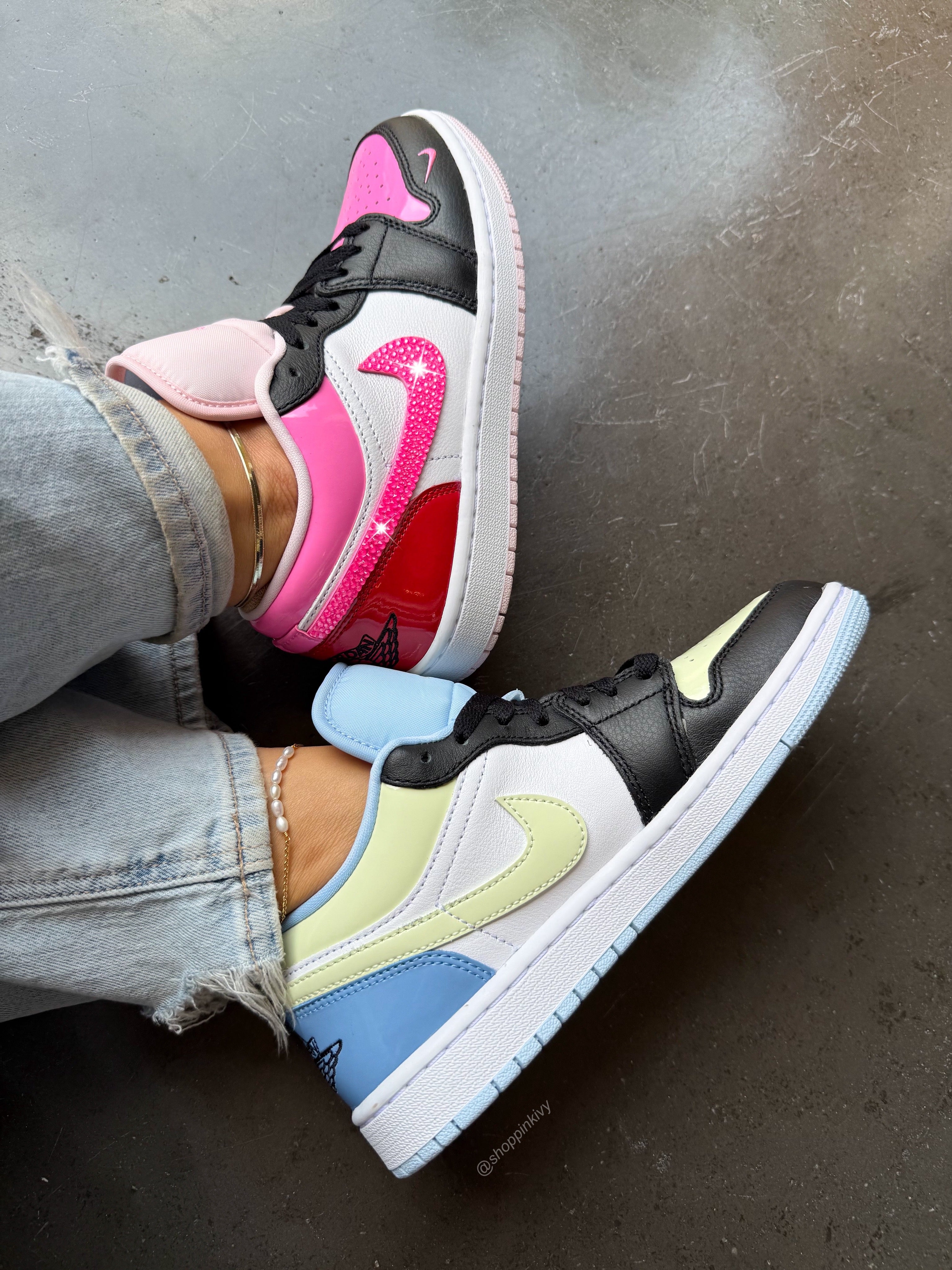 NEW Mismatch Swarovski Women’s Air Jordan 1 Low Shoes