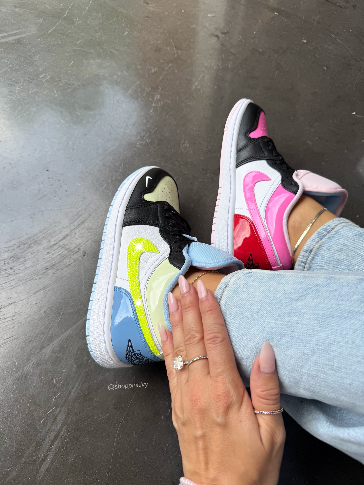 NEW Mismatch Swarovski Women’s Air Jordan 1 Low Shoes