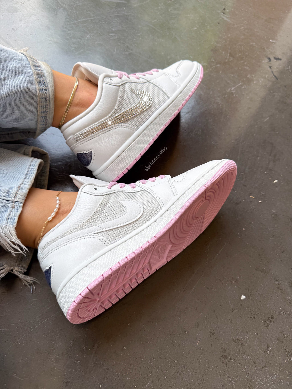 NEW Pink Bottom Swarovski Women’s Air Jordan 1 Low Shoes
