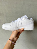 Zapatillas Air Jordan 1 Low blancas de mujer con cristales de Swarovski