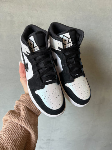 Jordan 1 best sale mid womens iridescent