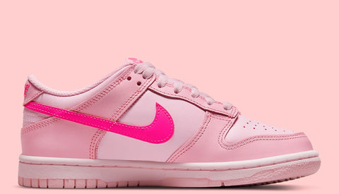 Zapatos Nike Dunk Triple Rosa Swarovski para mujer