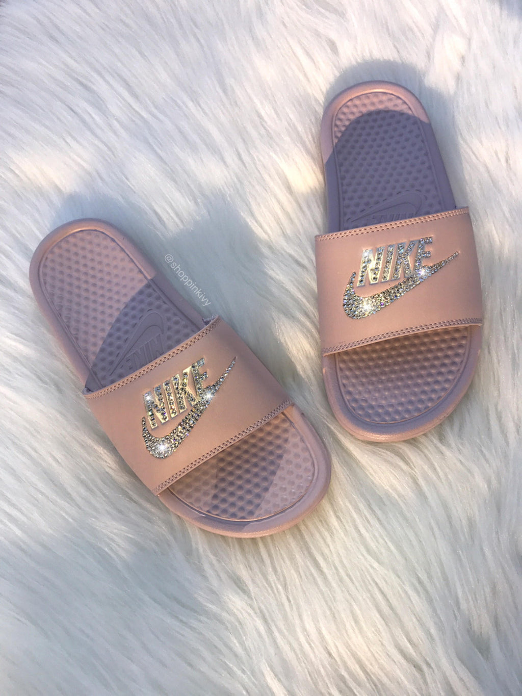 Sandalias Nike Slide color malva con Swarovski
