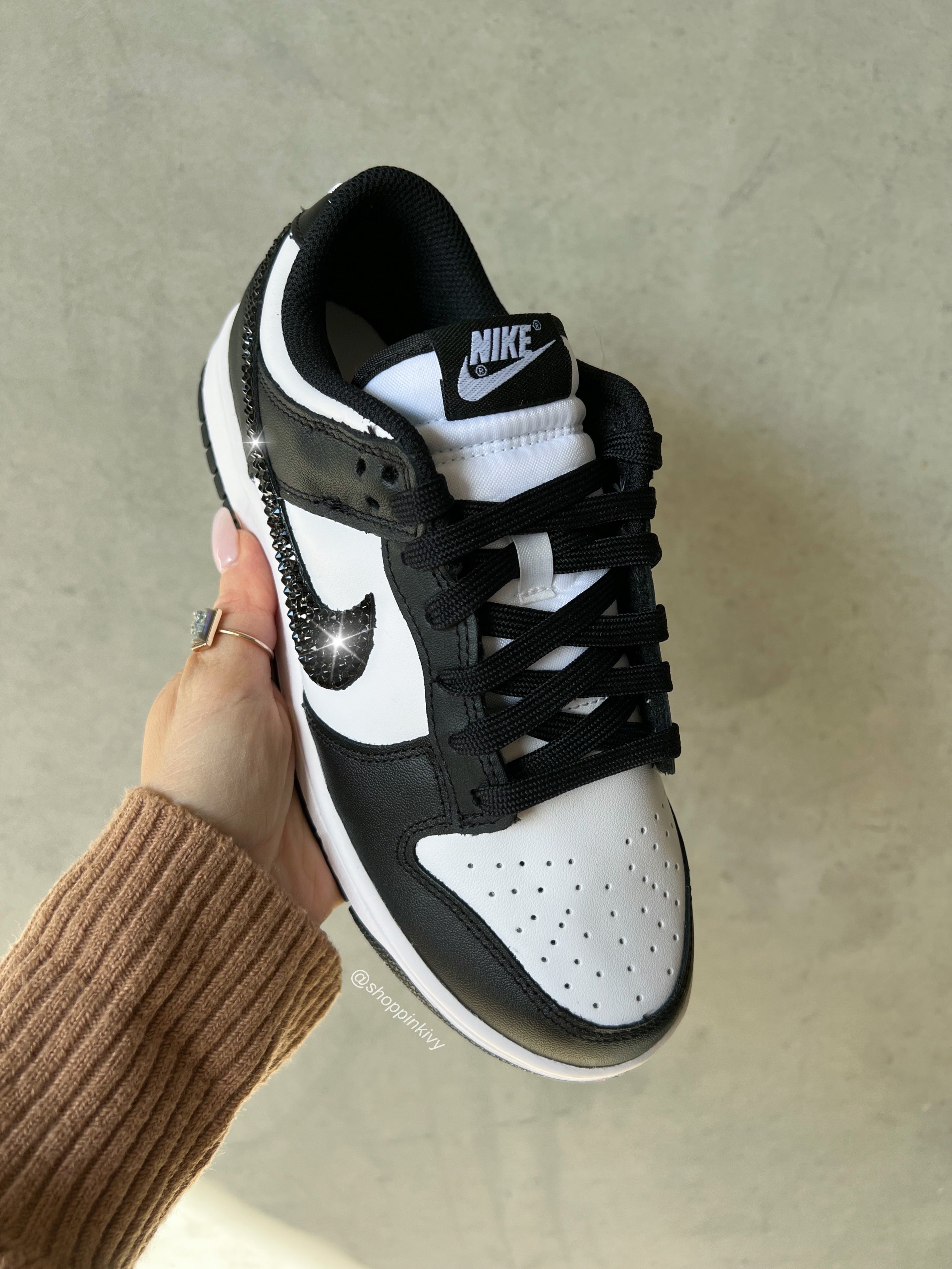 Zapatos Nike Dunk Panda Swarovski para mujer