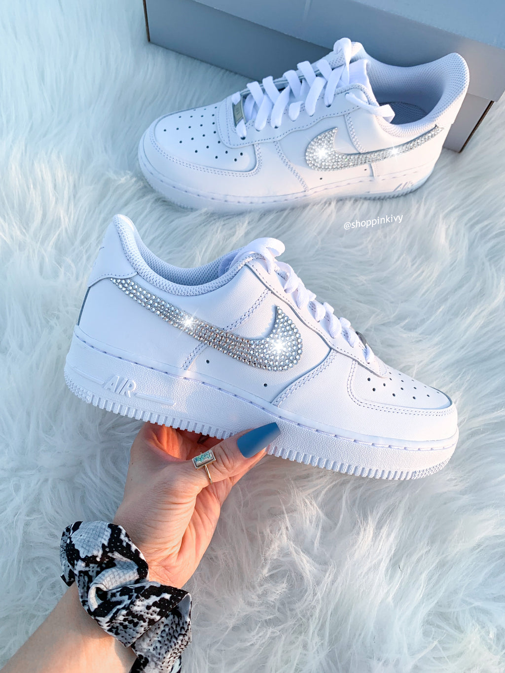 Nike Air Force 1 blancas con Swarovski